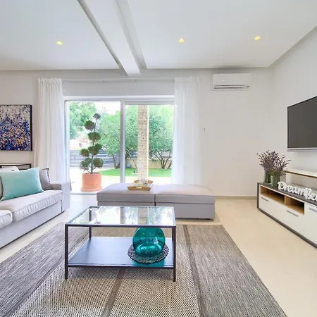 Villa Vale *